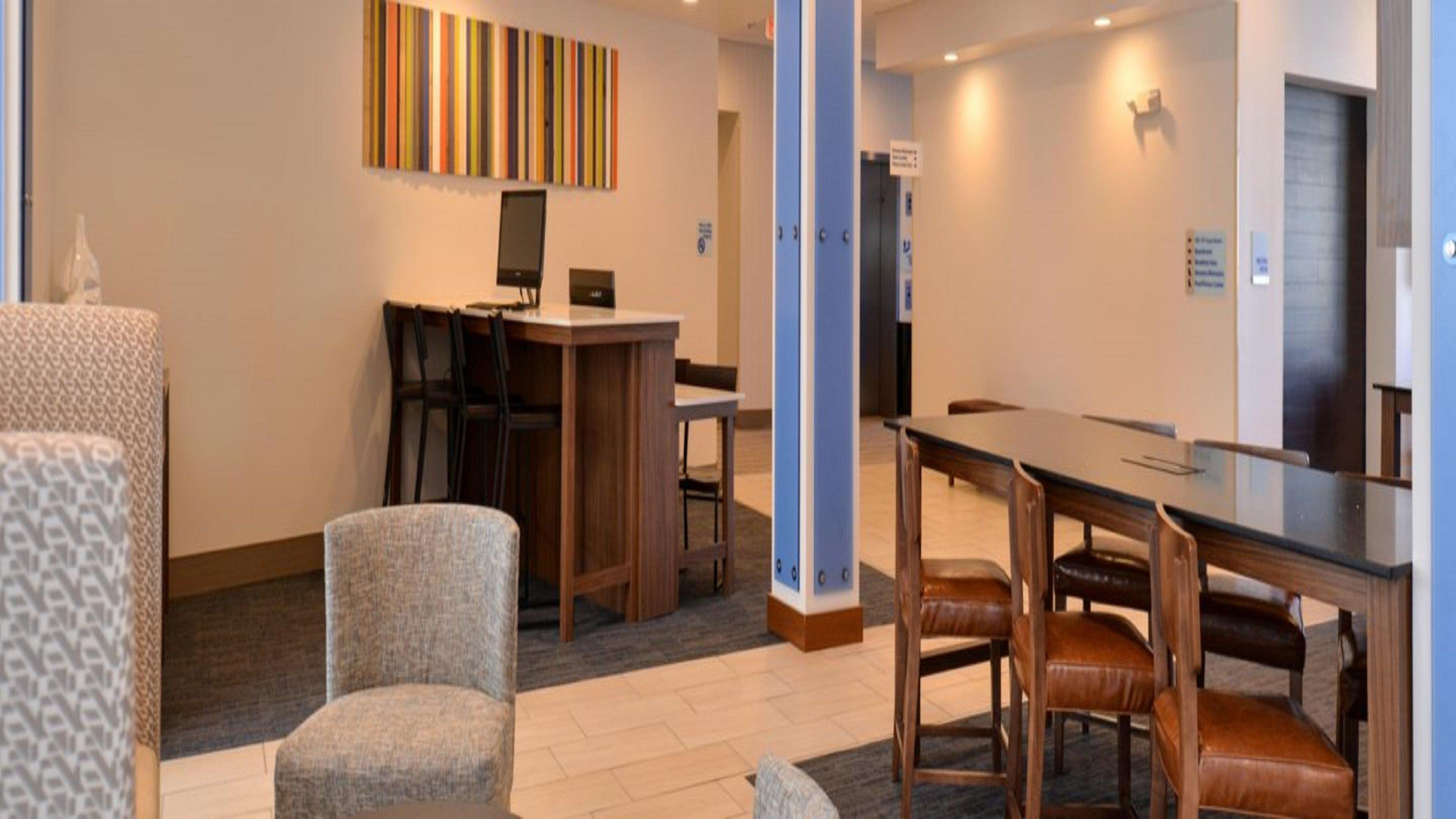 Holiday Inn Express & Suites - Southgate - Detroit Area, An Ihg Hotel Esterno foto