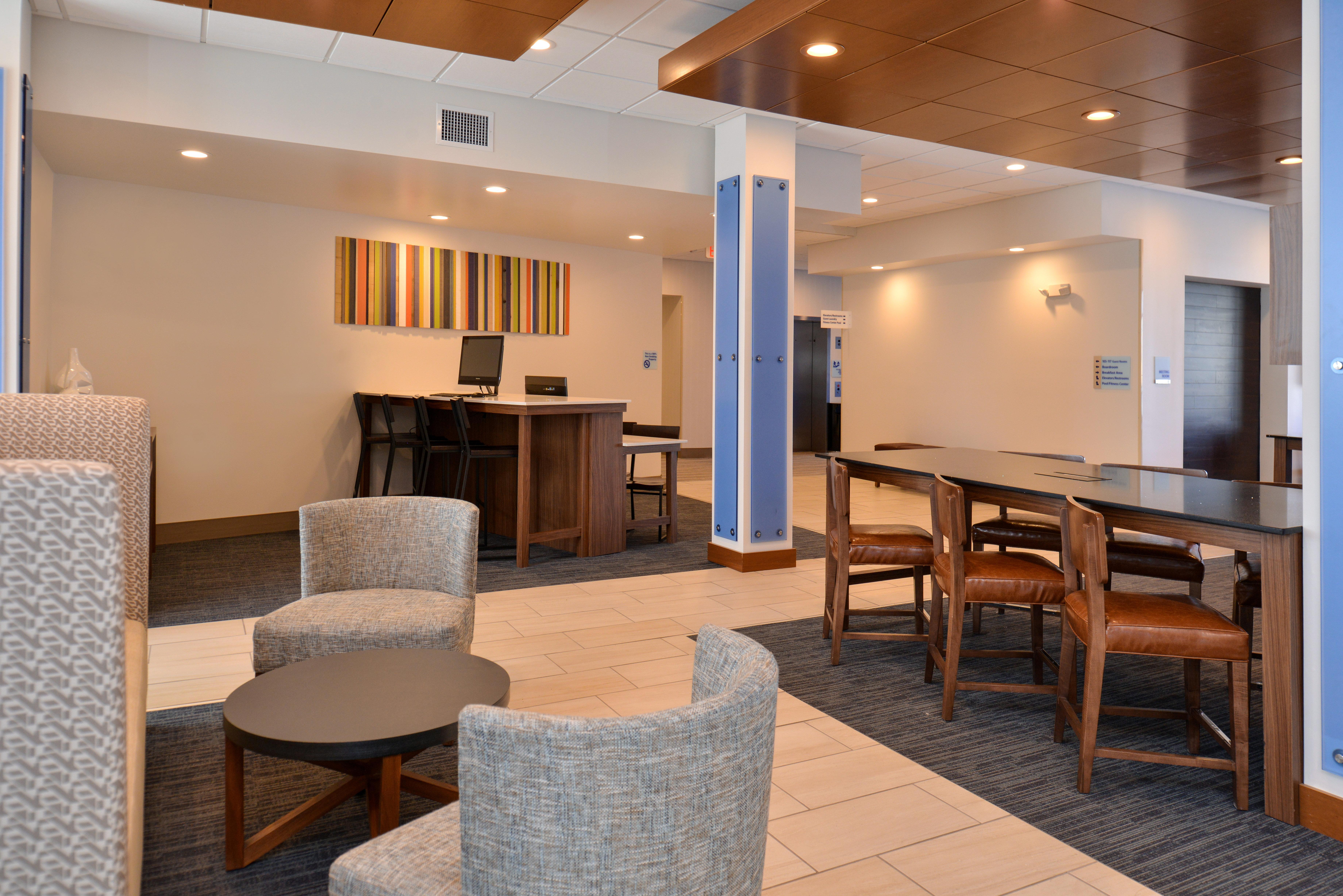 Holiday Inn Express & Suites - Southgate - Detroit Area, An Ihg Hotel Esterno foto
