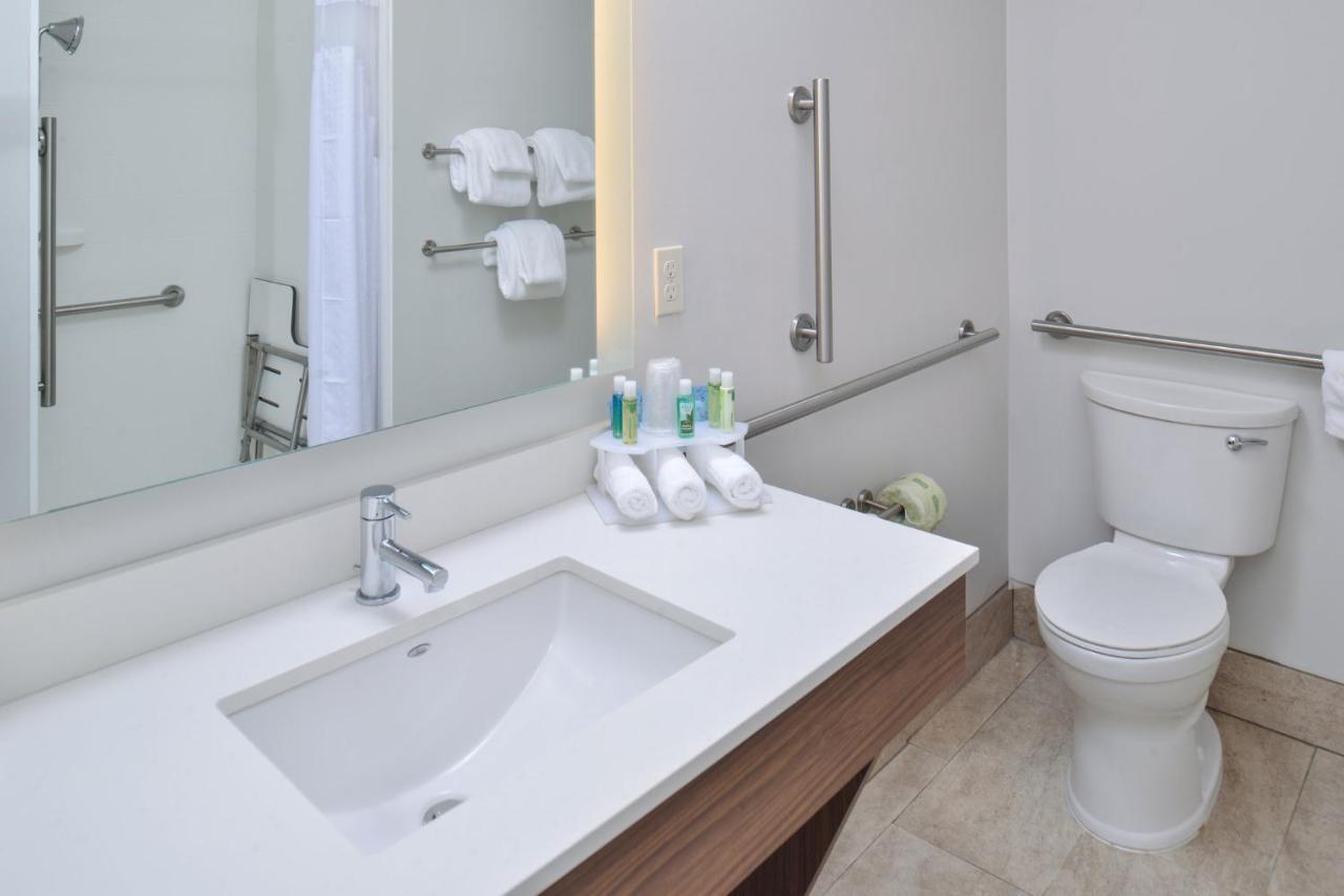 Holiday Inn Express & Suites - Southgate - Detroit Area, An Ihg Hotel Esterno foto