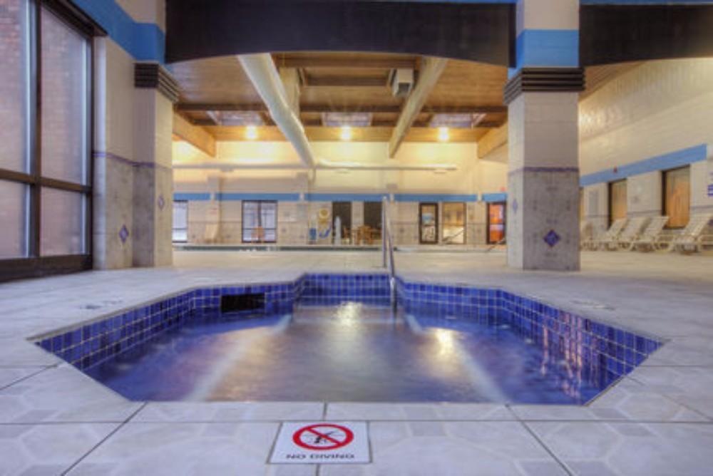 Holiday Inn Express & Suites - Southgate - Detroit Area, An Ihg Hotel Esterno foto